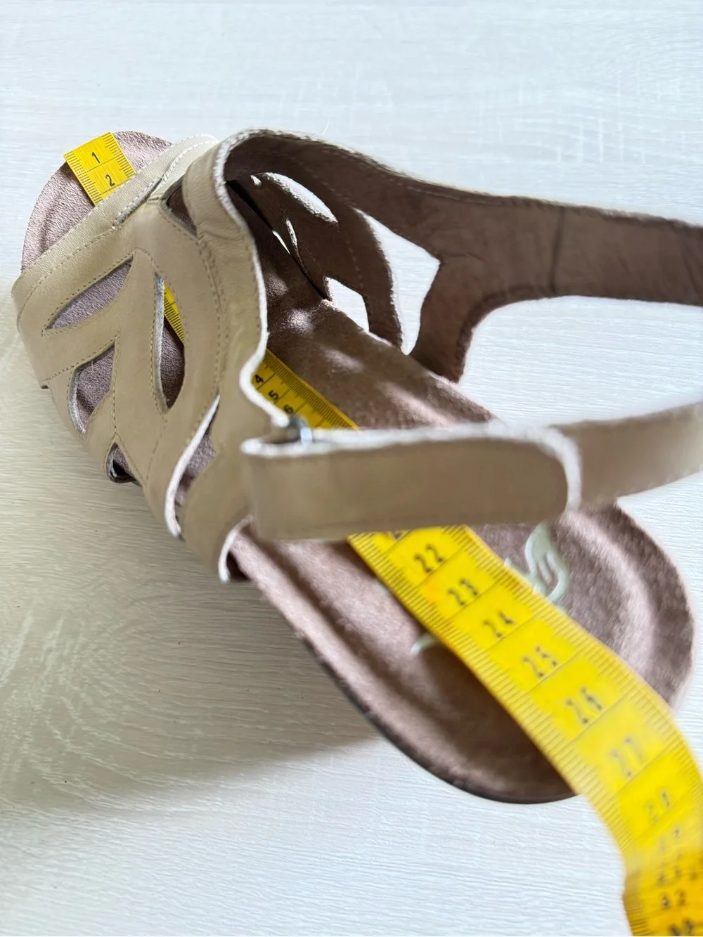 Dansko Women’s Leather Cutout Wedge Sandals Beige/Taupe Size 41